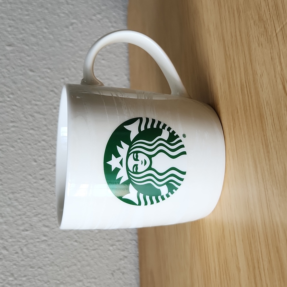 2020 Limited Edition Starbucks Frosted Marbled White Swirl Coffee Mug / Cup